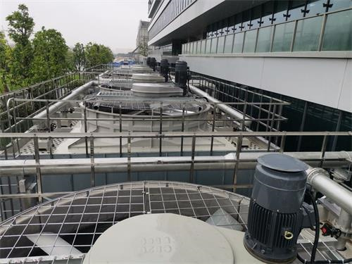 一般涼水塔出來的水汽對周圍環境有何影響(冷水塔能降到多少度)