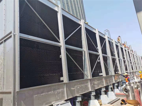 簡(jiǎn)單了解下玻璃鋼立式儲(chǔ)罐,玻璃鋼怎么開孔簡(jiǎn)單