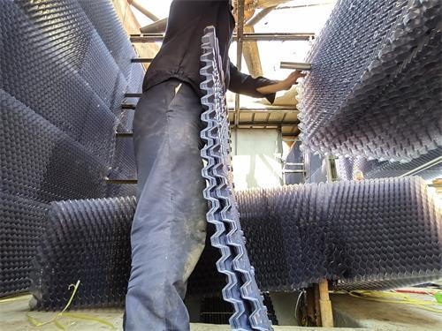 為什么冷卻塔需要定期清洗(冷卻塔應(yīng)該多久清洗一次),冷卻塔為什么要排污