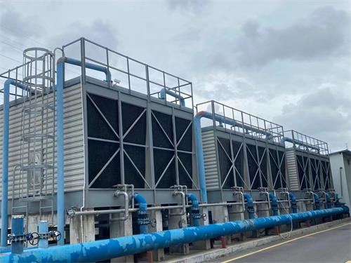 高溫冷卻塔填料與配水系統(tǒng)的綜合性應(yīng)用,方形冷卻塔填料