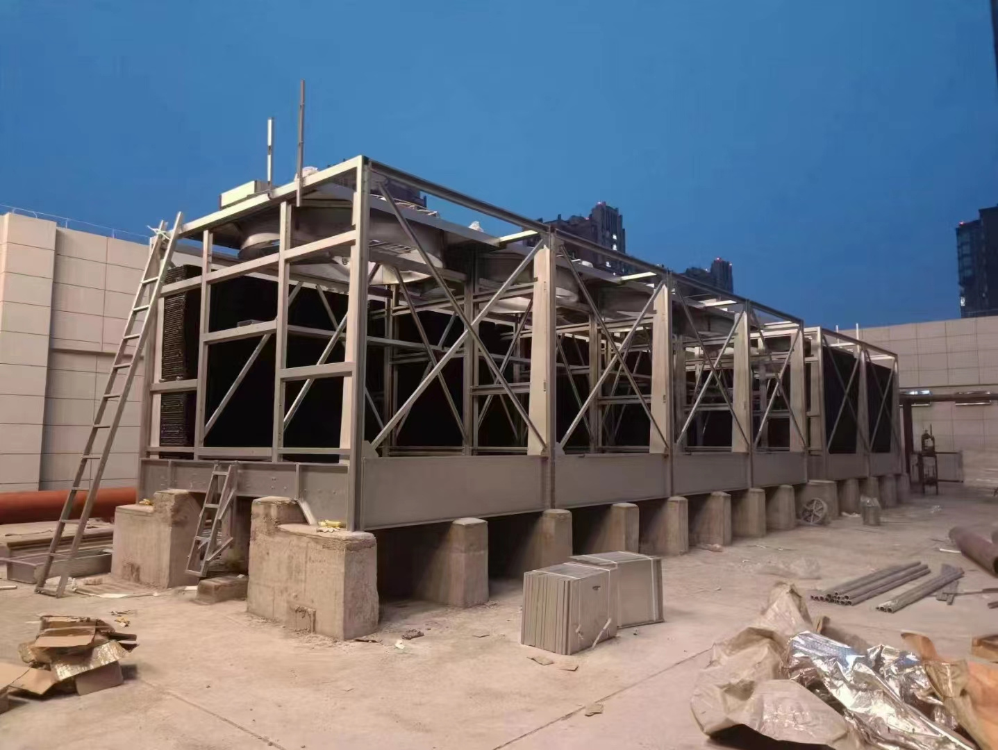 玻璃鋼涼水塔的銷售價格與這些因素有關,玻璃鋼涼水塔價格